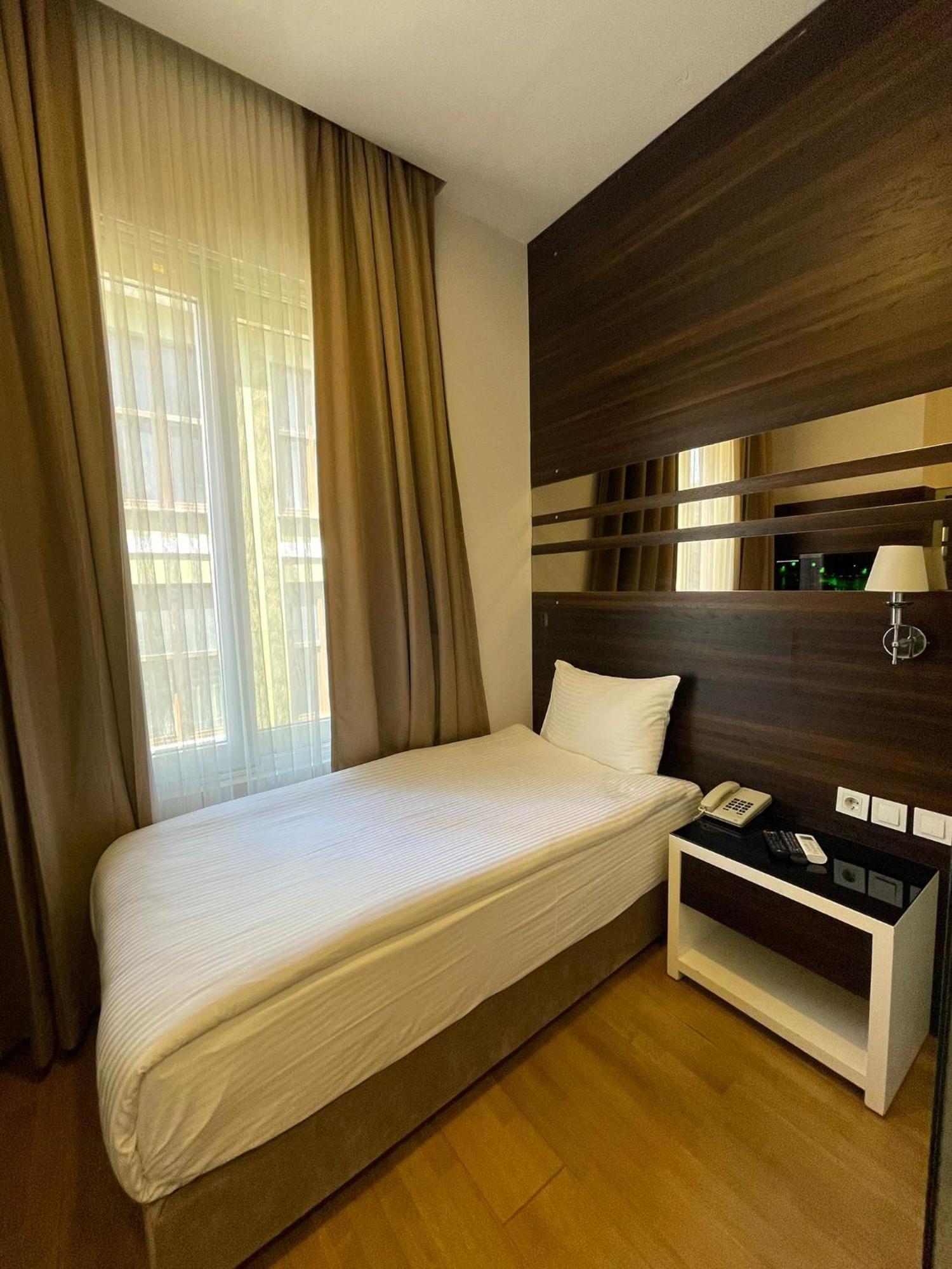 Misafir 8 Hotel